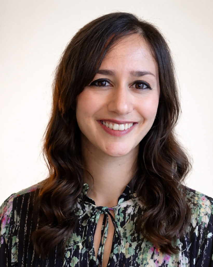 Headshot of Victoria Addona